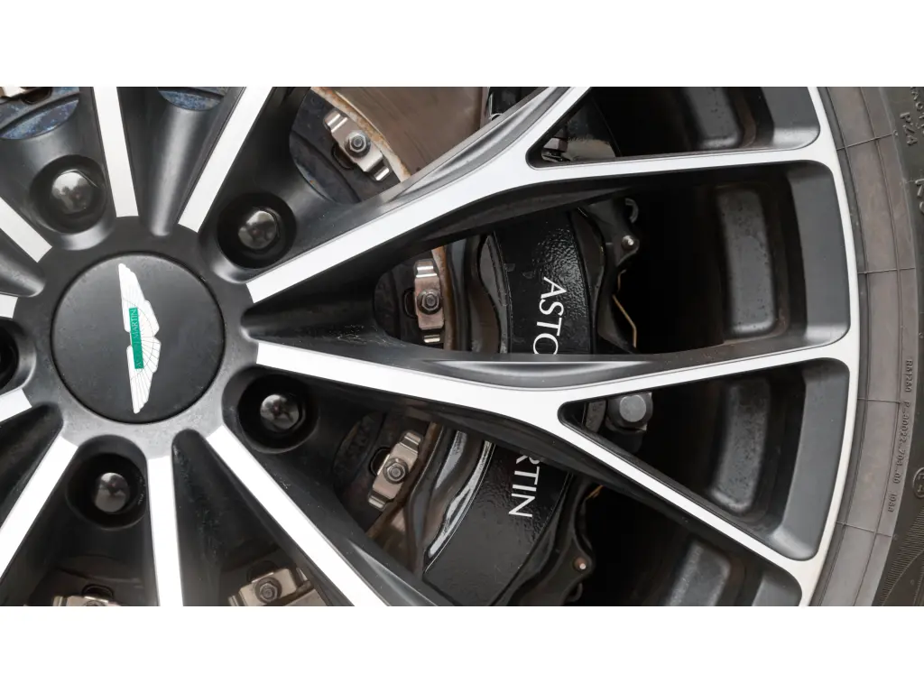 2022 Vantage F1 Edition Coupe thumbnail vehicle image 3