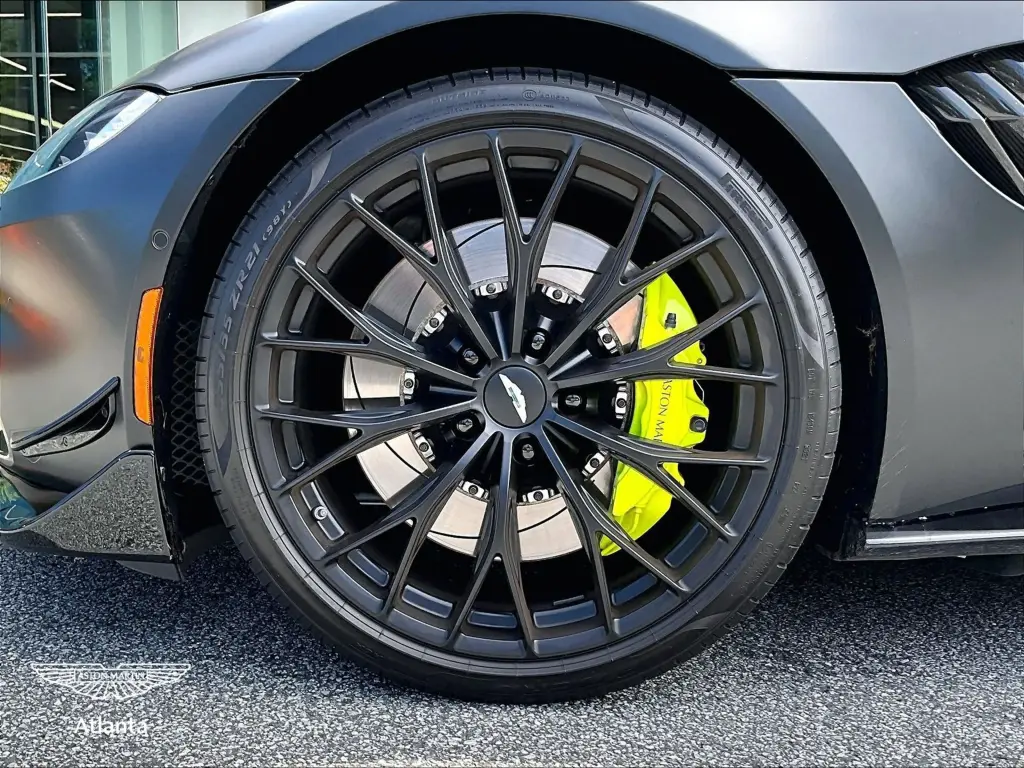 2022 Vantage F1 Edition Coupe thumbnail vehicle image 3