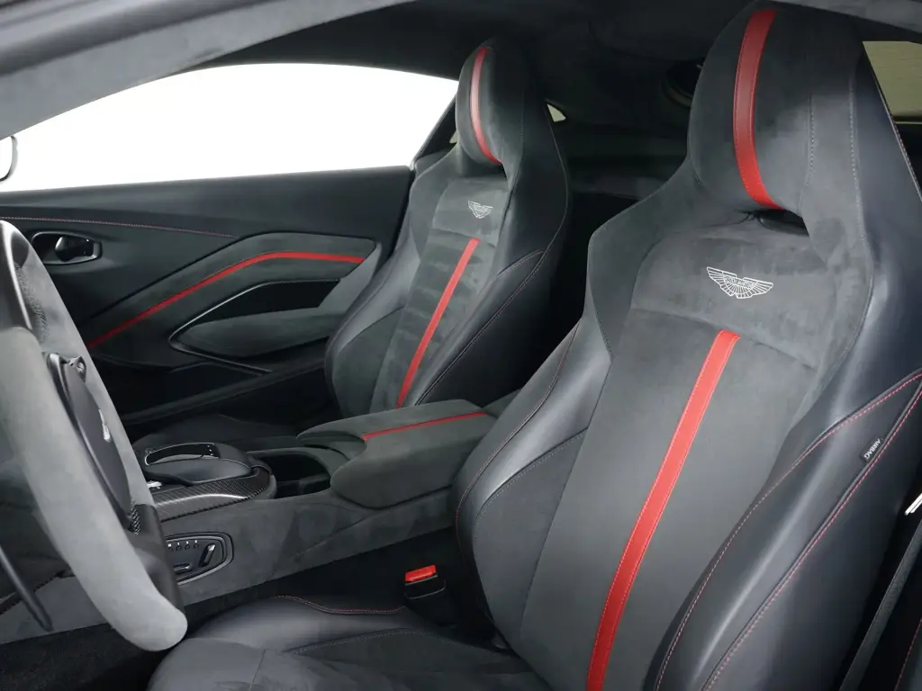 2023 Vantage F1 Edition Coupe thumbnail vehicle image 2