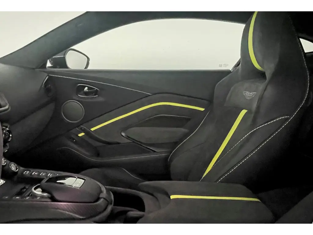 2023 Vantage F1 Edition Coupe thumbnail vehicle image 2