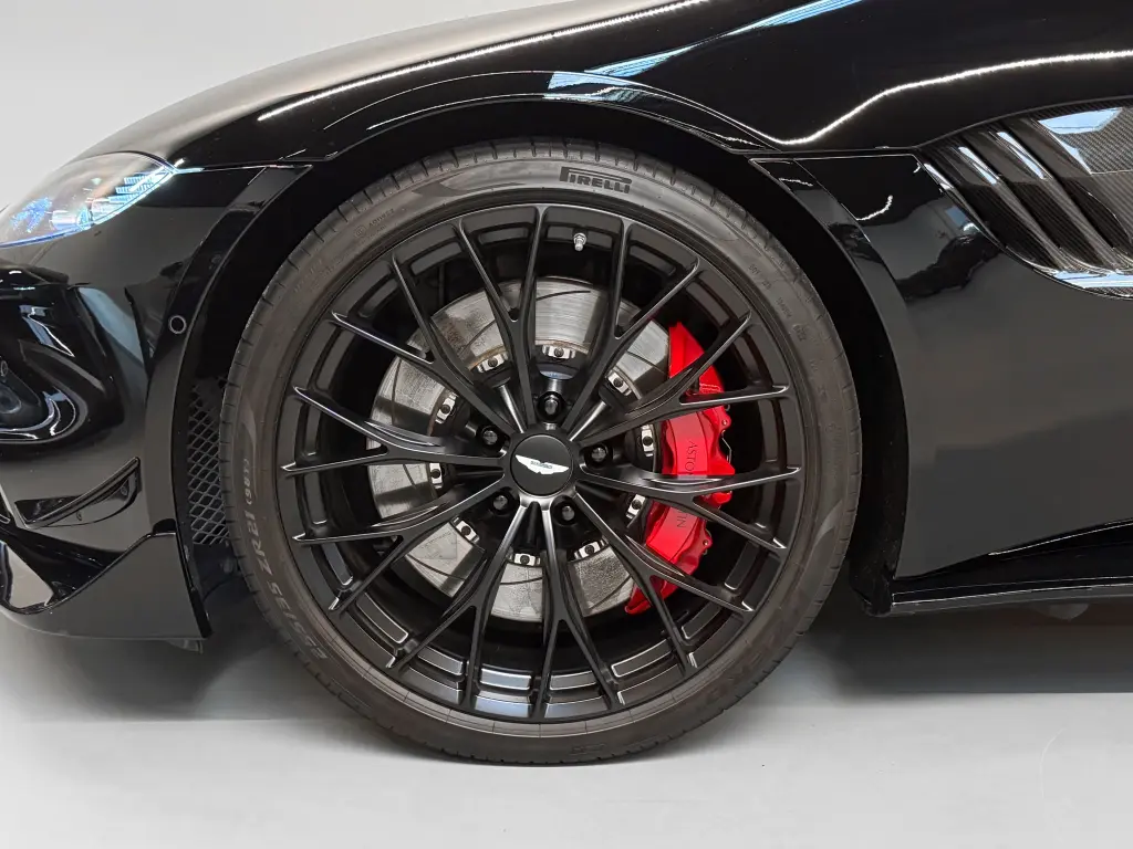 2023 Vantage F1 Edition Coupe thumbnail vehicle image 3