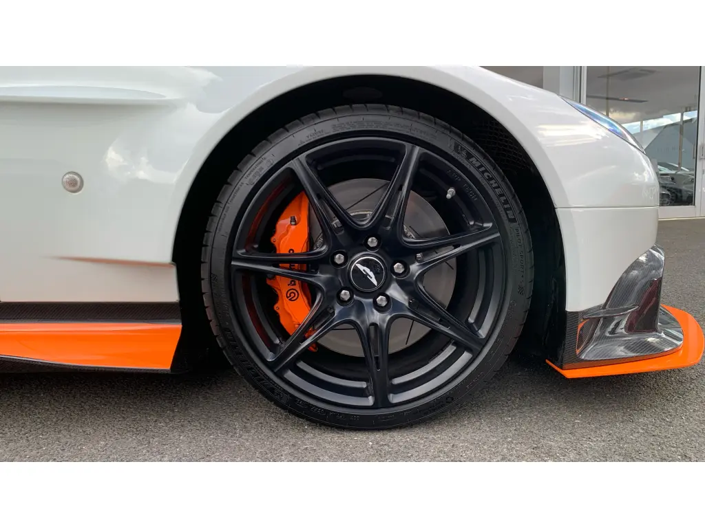 undefined thumbnail vehicle image 3