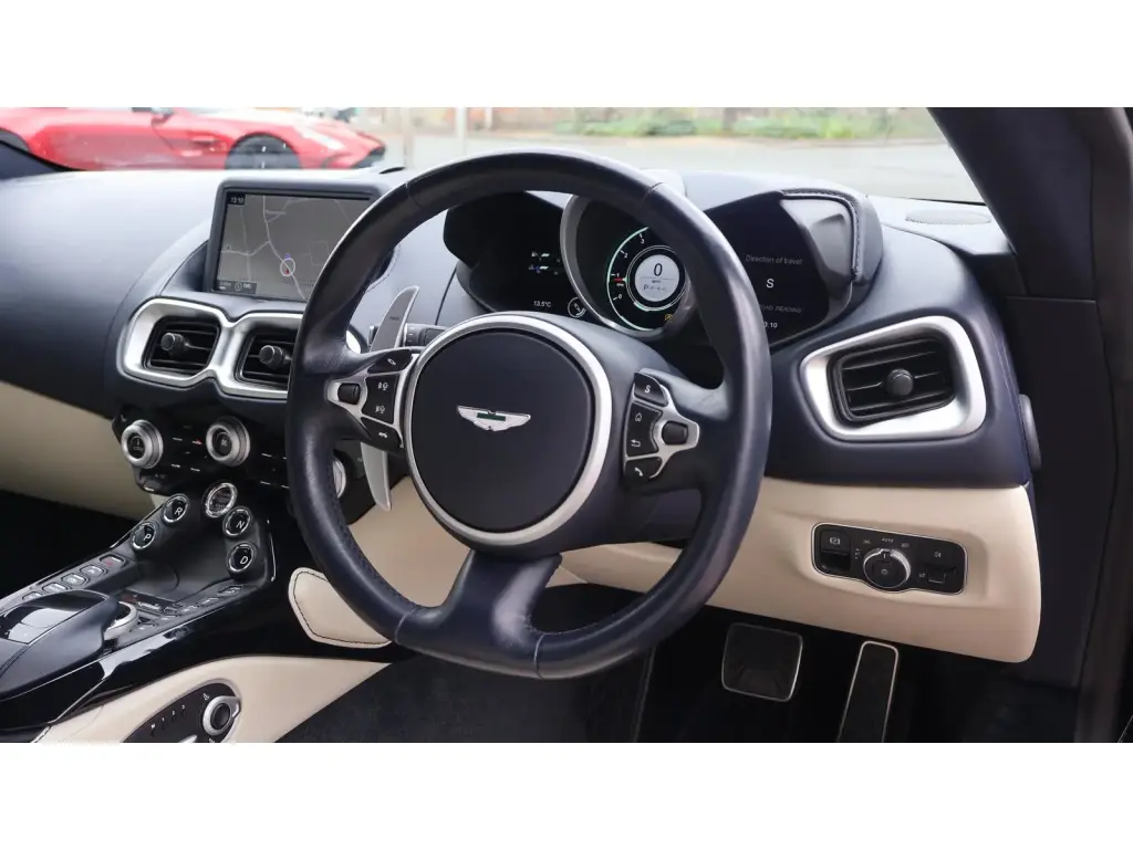 2021 Vantage Roadster thumbnail vehicle image 3