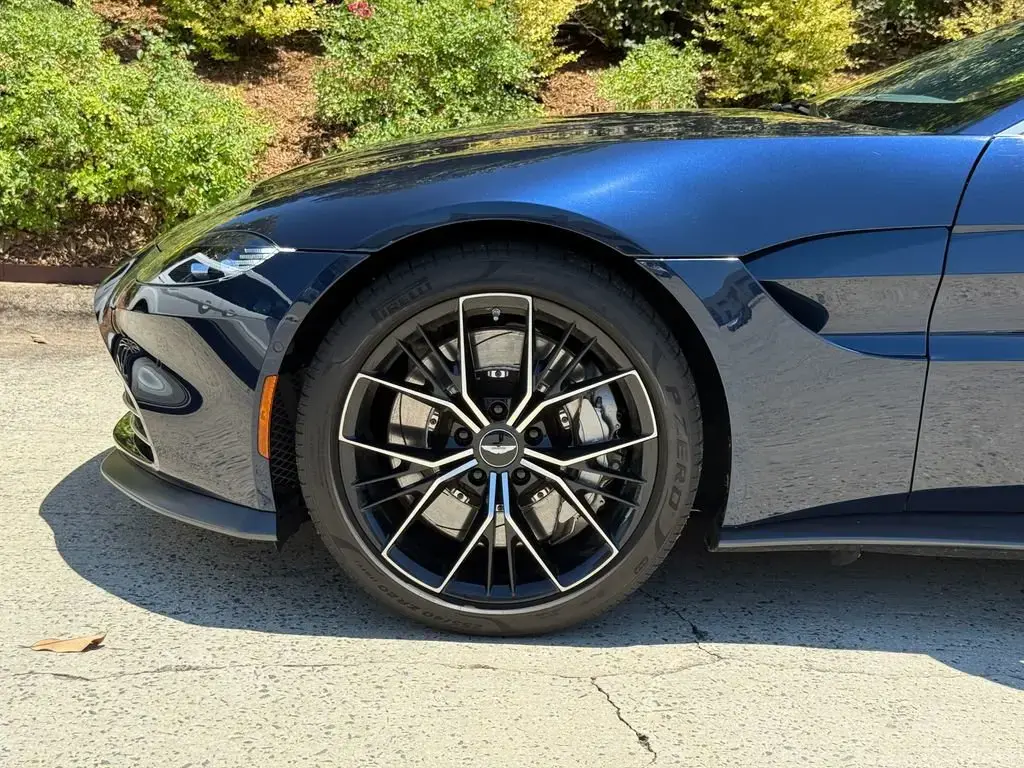 2021 Vantage Roadster thumbnail vehicle image 3