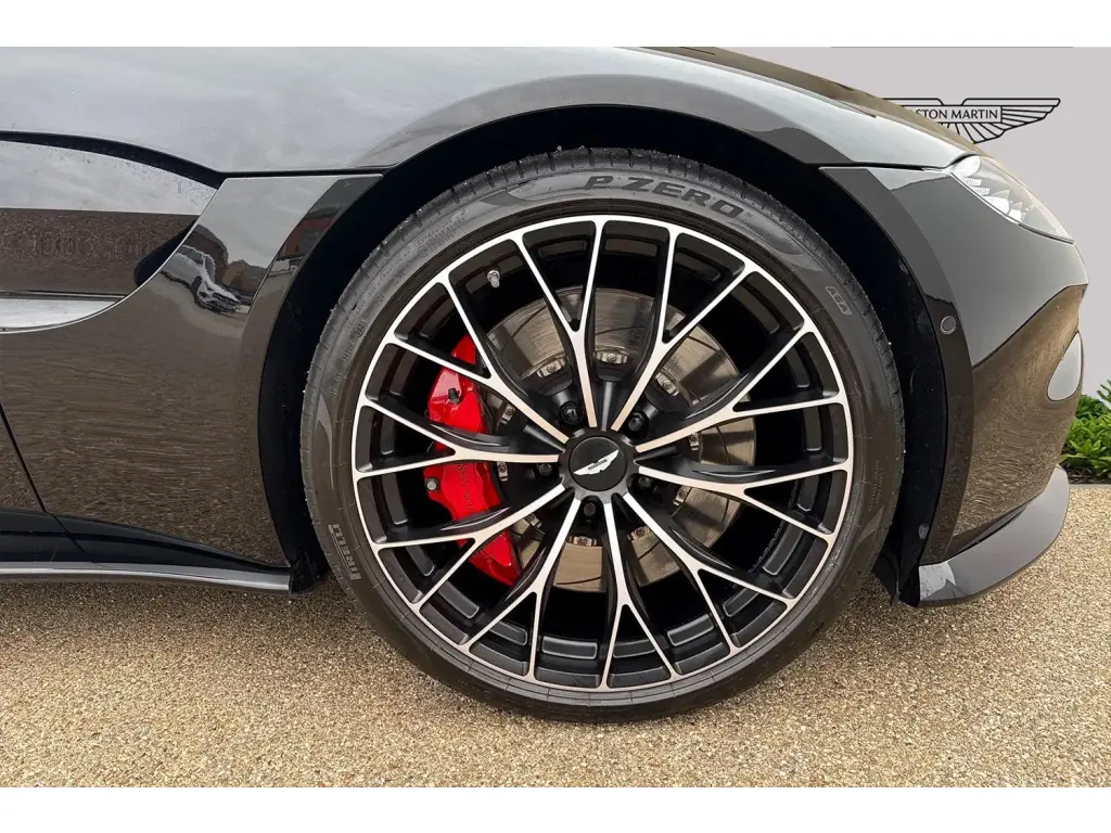 2022 Vantage Roadster thumbnail vehicle image 3