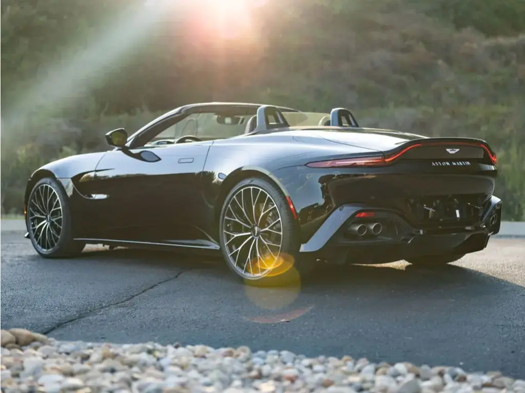 2022 Vantage Roadster thumbnail vehicle image 1