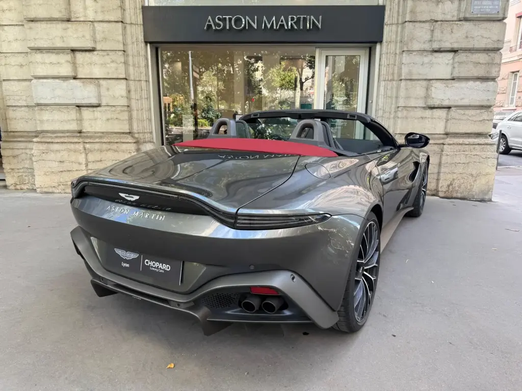 2022 Vantage Roadster thumbnail vehicle image 1