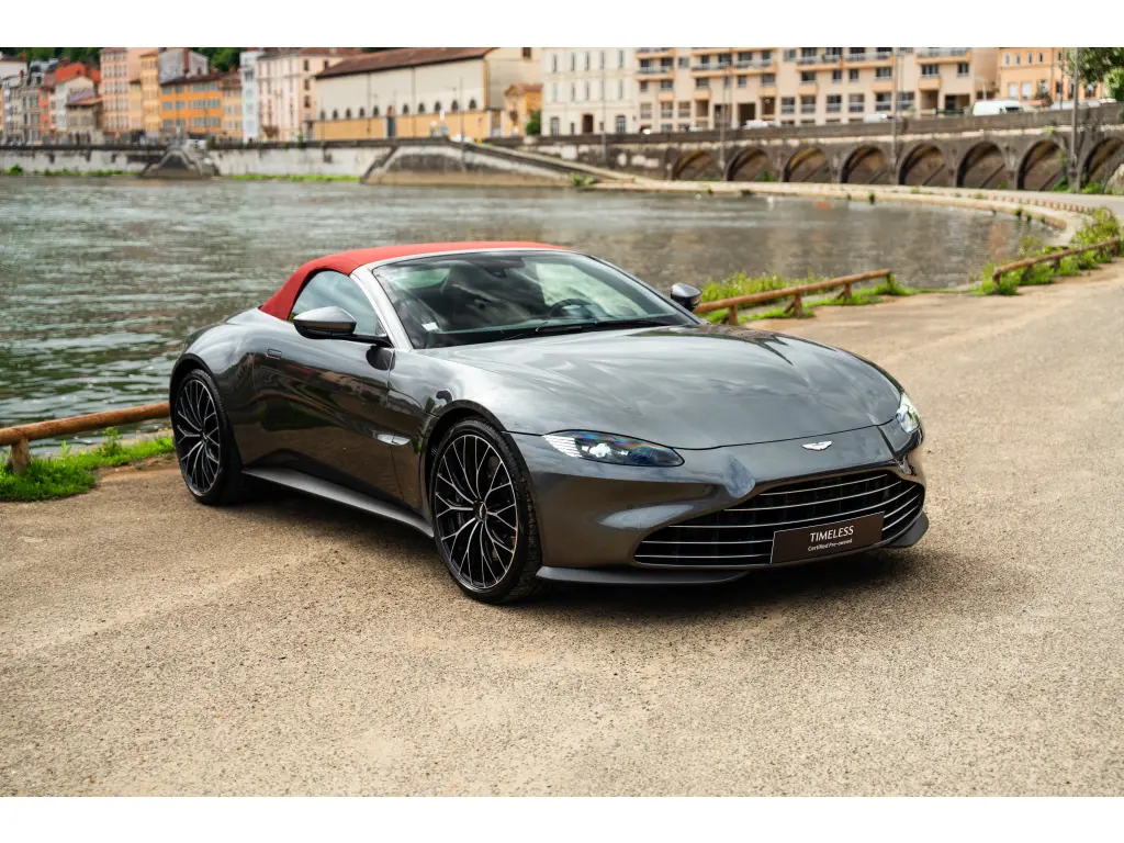 2022 Vantage Roadster main vehicle image