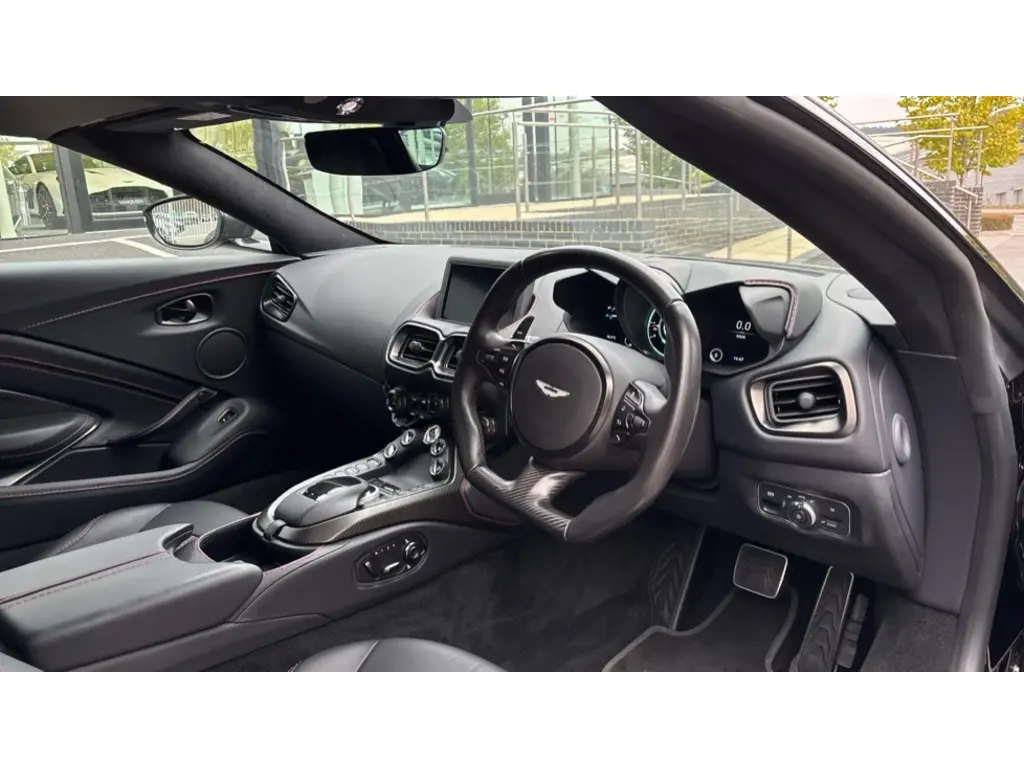 2023 Vantage Roadster thumbnail vehicle image 2