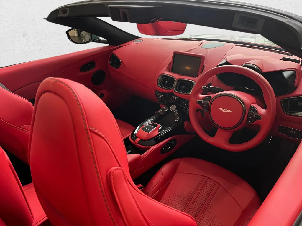 2023 Vantage Roadster thumbnail vehicle image 2