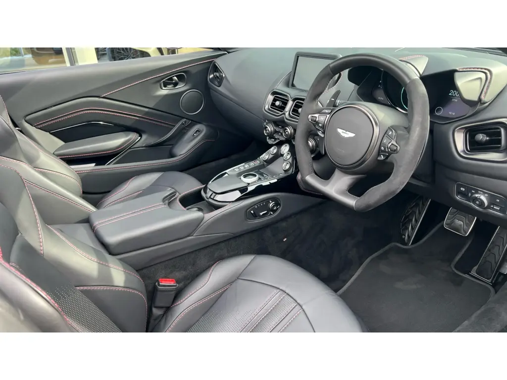 2023 Vantage Roadster thumbnail vehicle image 2