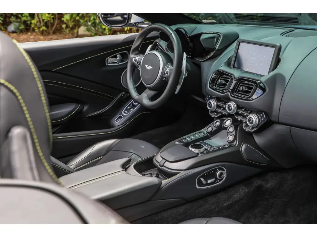 2023 Vantage Roadster thumbnail vehicle image 2