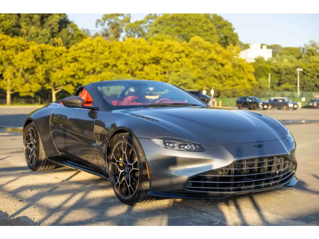 2023 Vantage Roadster main vehicle image