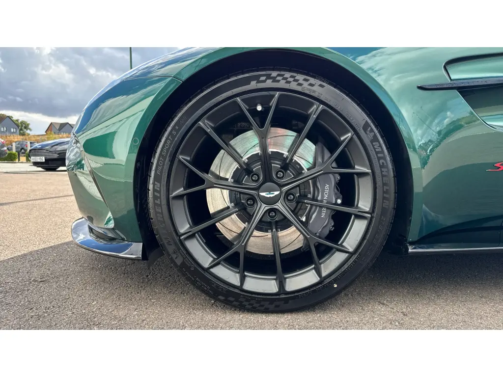 undefined thumbnail vehicle image 3