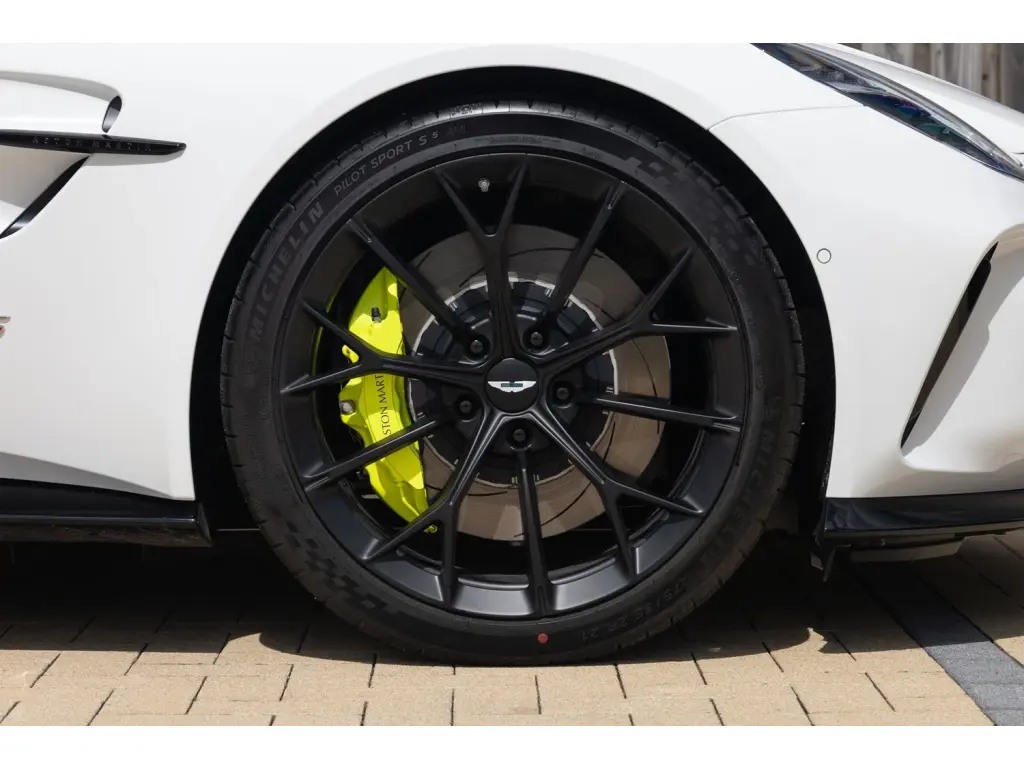 2026 Vantage S Roadster thumbnail vehicle image 3