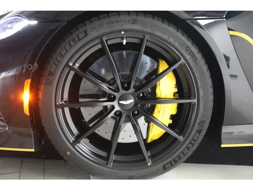 2023 Vantage V12 Roadster thumbnail vehicle image 3