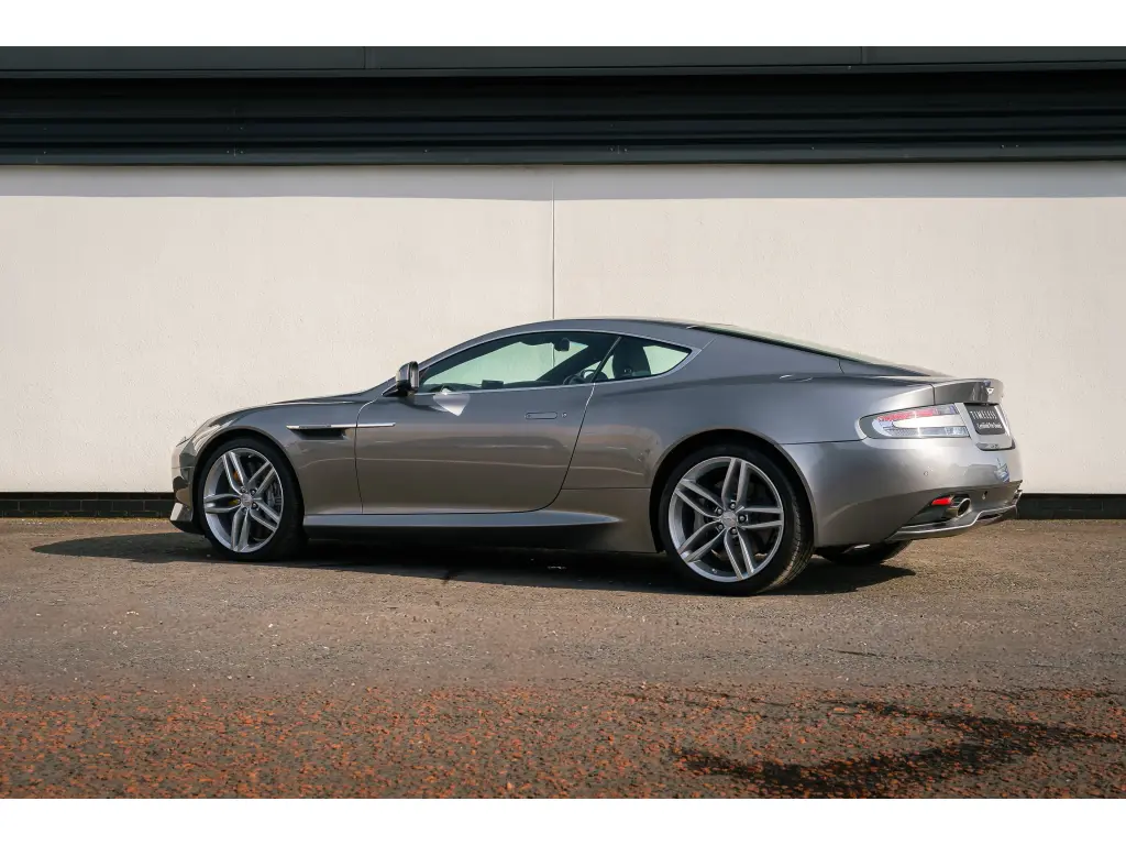 2012 Virage Coupe thumbnail vehicle image 1