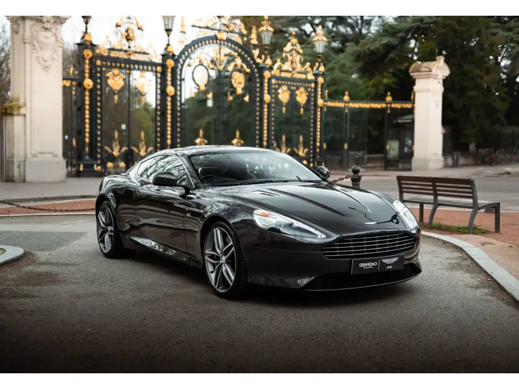 2012 Virage Coupe main vehicle image