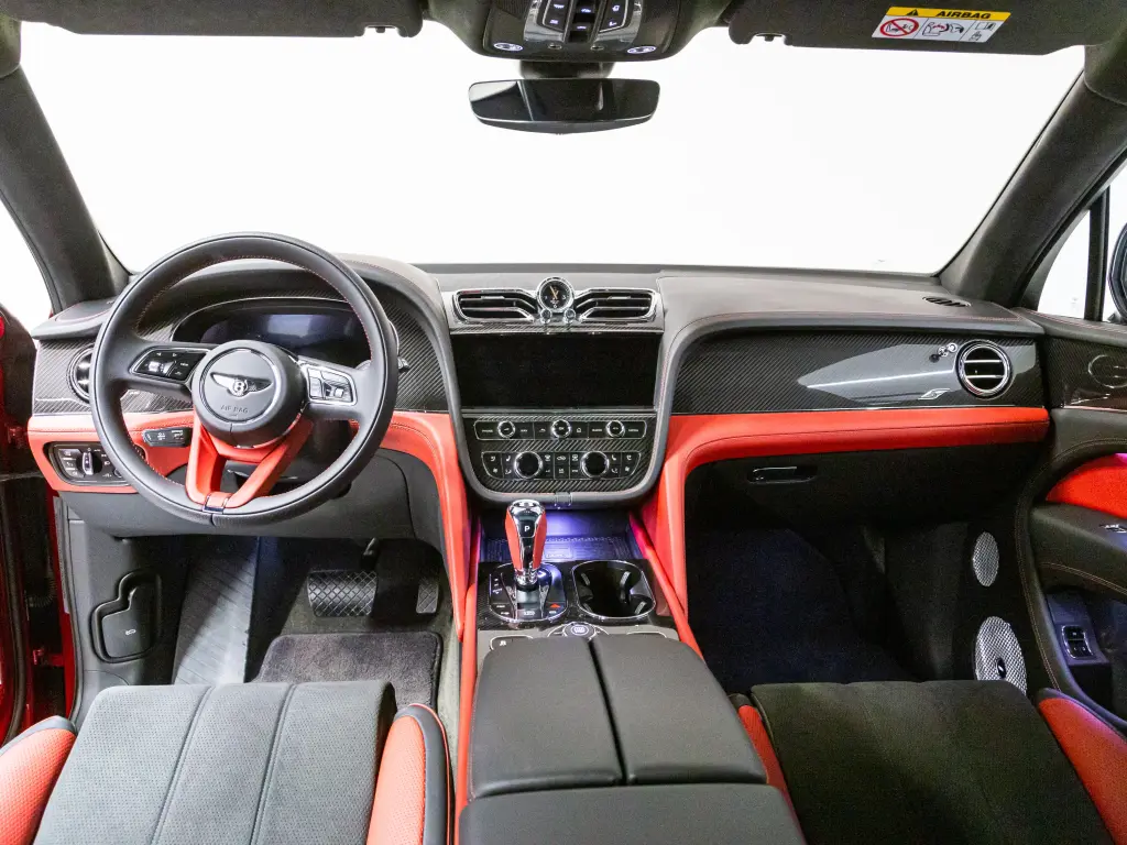 Image for 2023 Bentayga S V8 at position 4