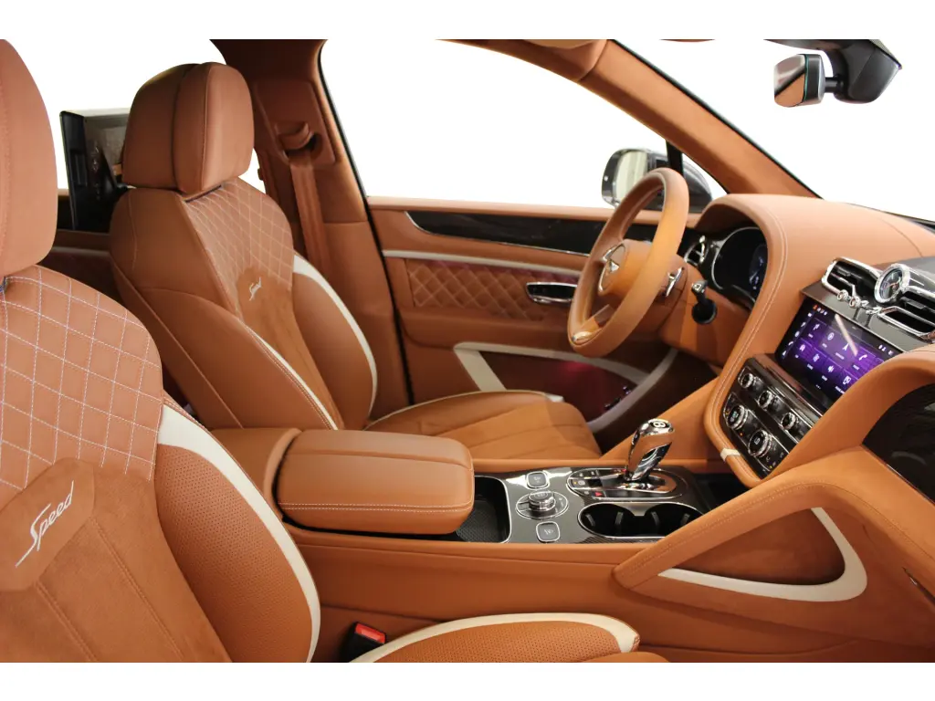 Image for 2022 Bentayga Speed W12 at position 2