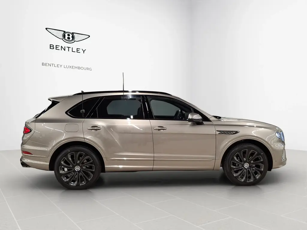 Image for 2027 Bentayga Artenara Edition V8 at position 5