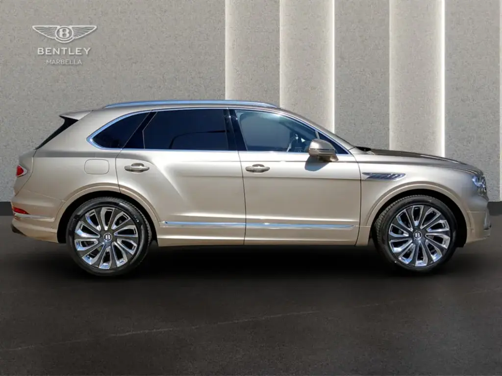 Image for 2027 Bentayga Artenara Edition V8 at position 5