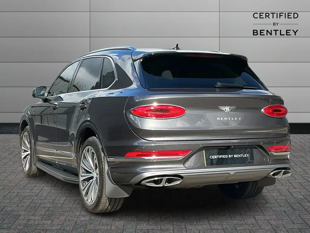 Image for 2025 Bentayga Atelier Edition V8 at position 3