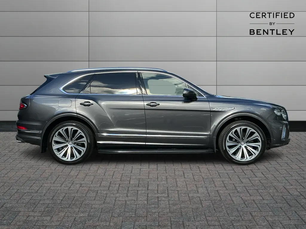 Image for 2025 Bentayga Atelier Edition V8 at position 5