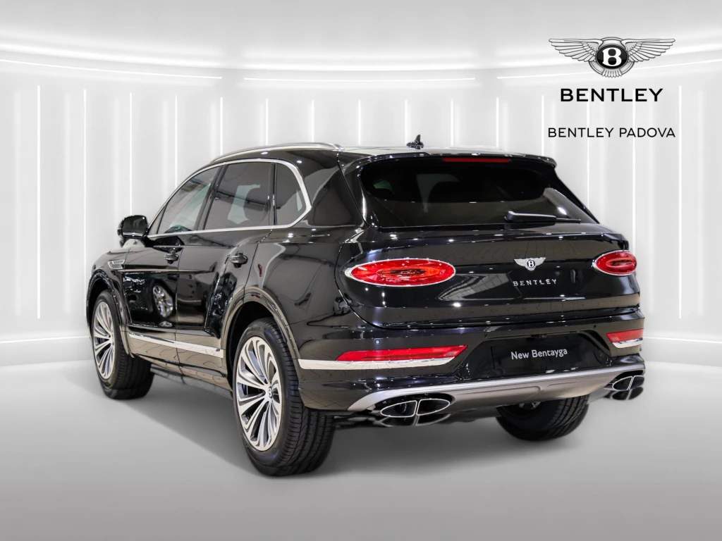 Image for 2025 Bentayga Atelier Edition V8 at position 3