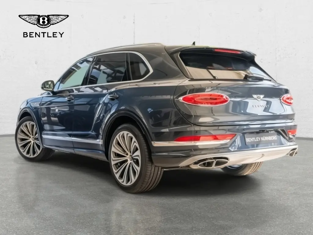 Image for 2025 Bentayga Atelier Edition V8 at position 3