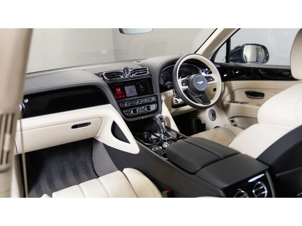 Image for 2026 Bentayga Atelier Edition V8 at position 2