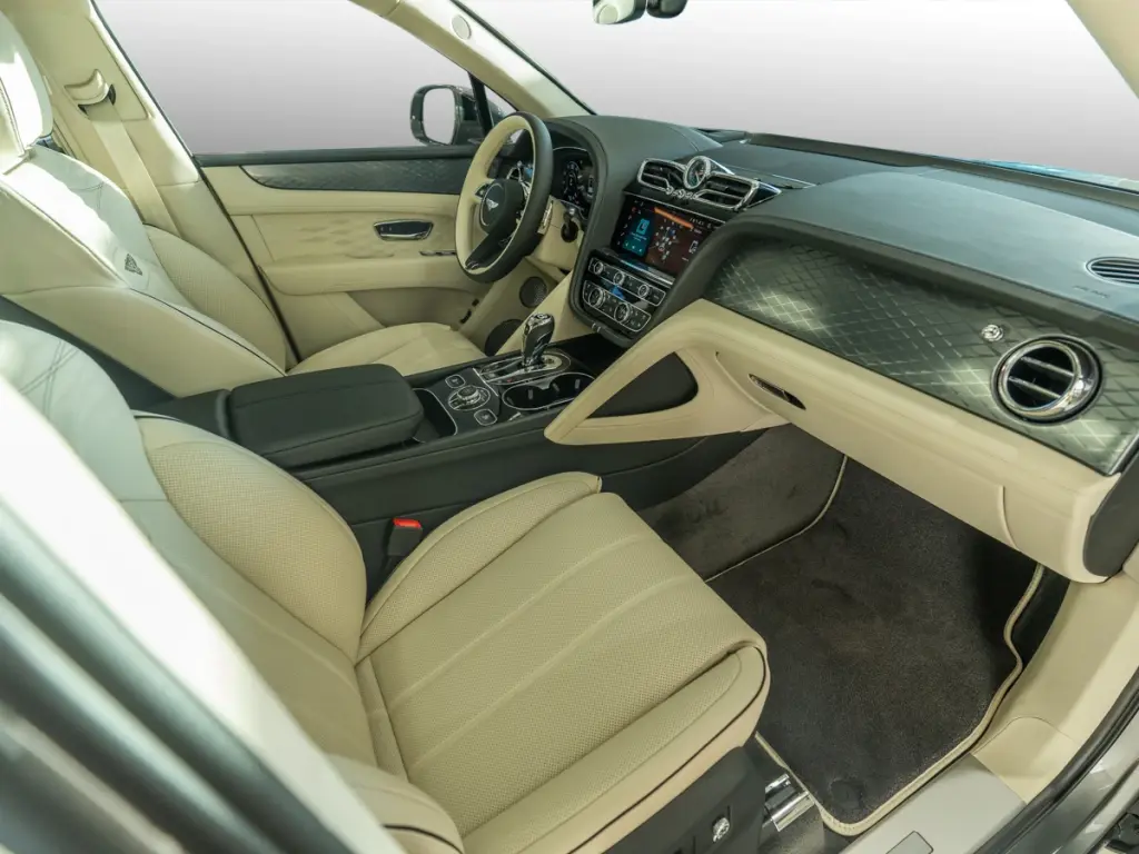 Image for 2026 Bentayga Atelier Edition V8 at position 2