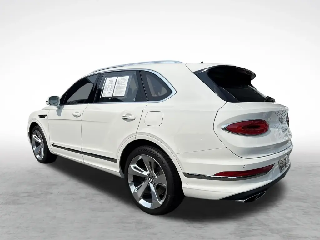 Image for 2023 Bentayga Azure V6 Hybrid at position 3