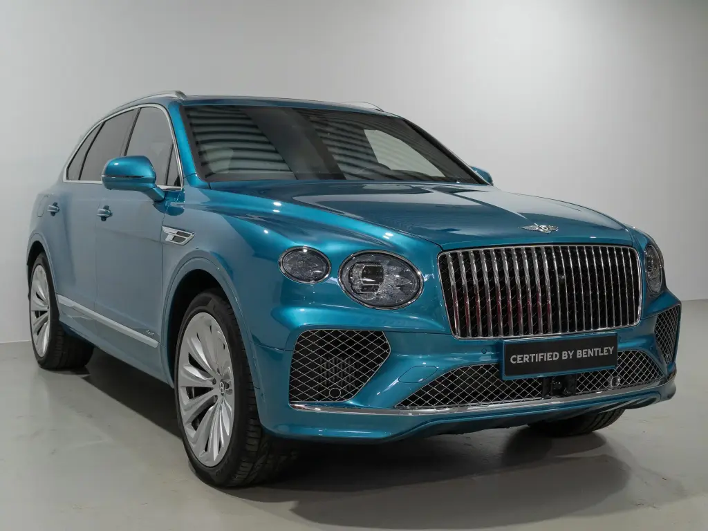 2024 Bentayga Azure V6 Hybrid