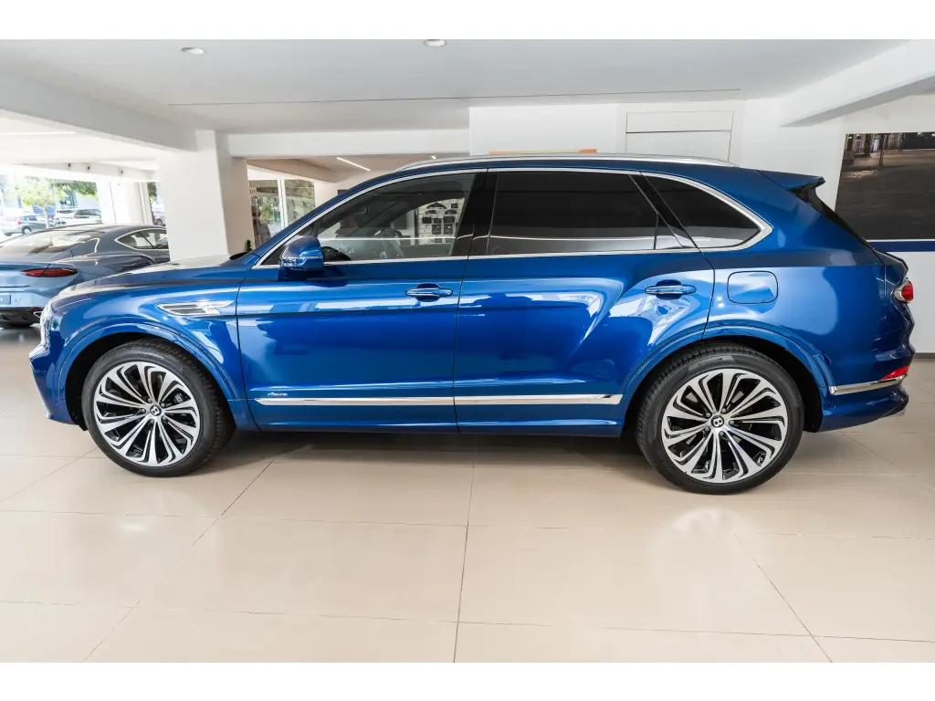 Image for 2024 Bentayga Azure V6 Hybrid at position 5
