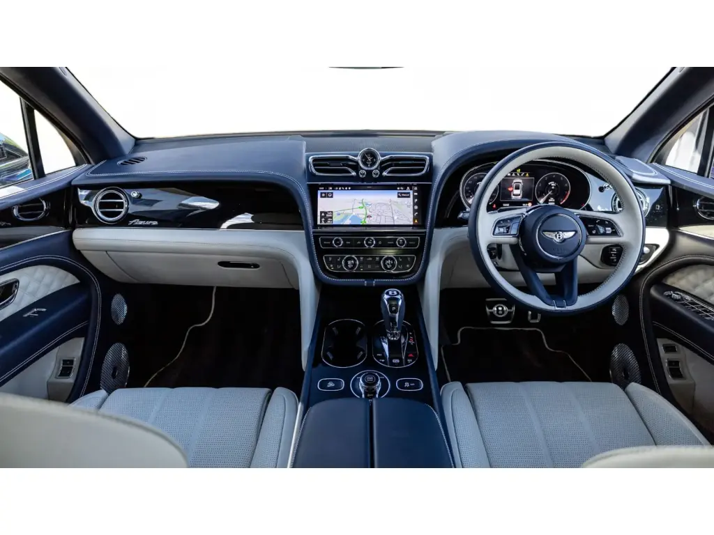 Image for 2023 Bentayga Azure V8 at position 4