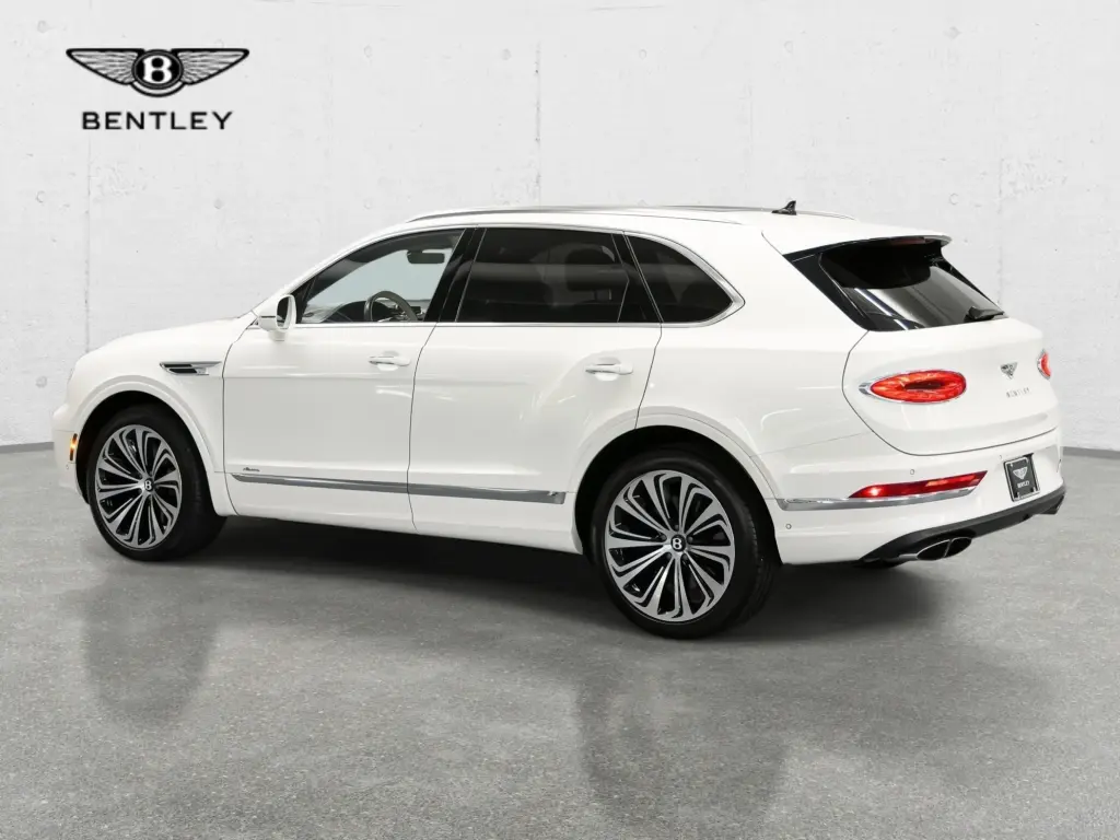 Image for 2023 Bentayga Azure V8 at position 3