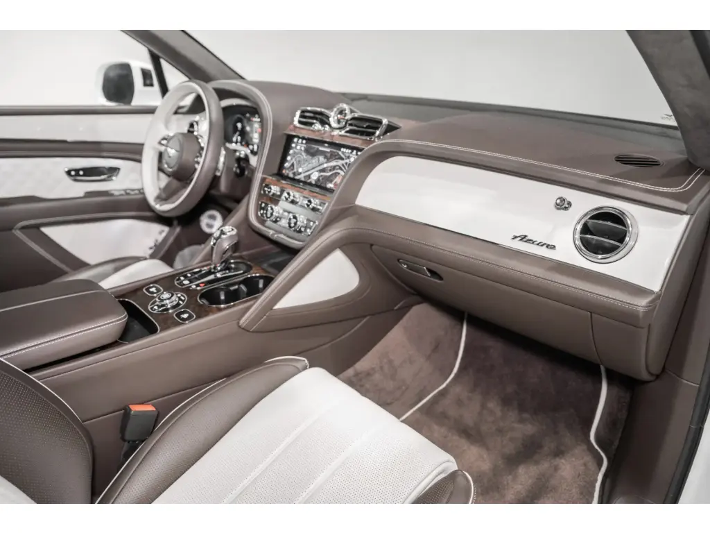 2023 Bentayga Azure V8 vehicle image