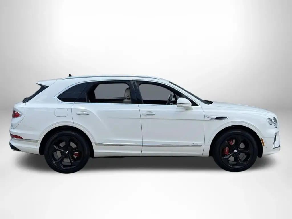 Image for 2023 Bentayga Azure V8 at position 5