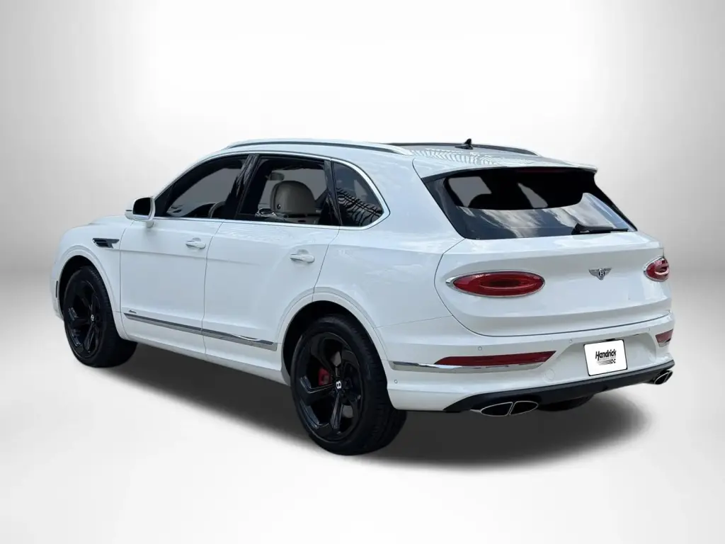 Image for 2023 Bentayga Azure V8 at position 3
