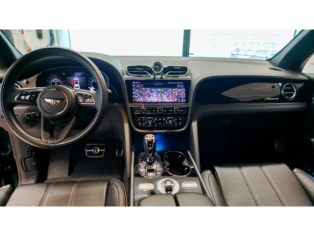 Image for 2024 Bentayga Azure V8 at position 4