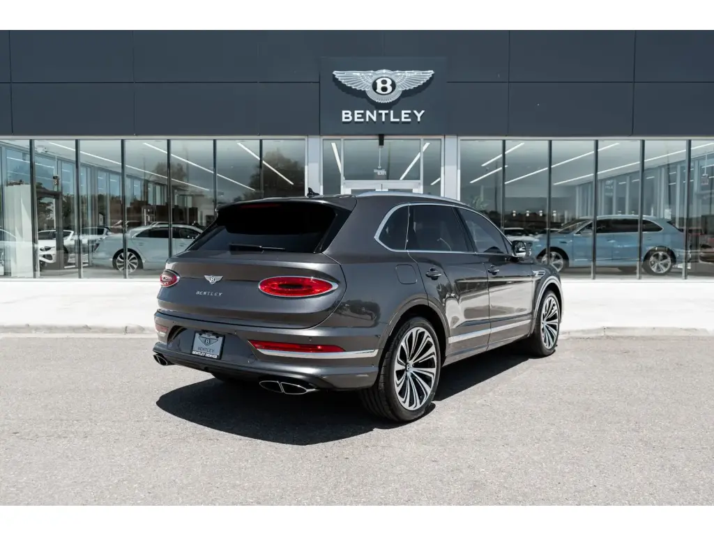 Image for 2024 Bentayga Azure V8 at position 3