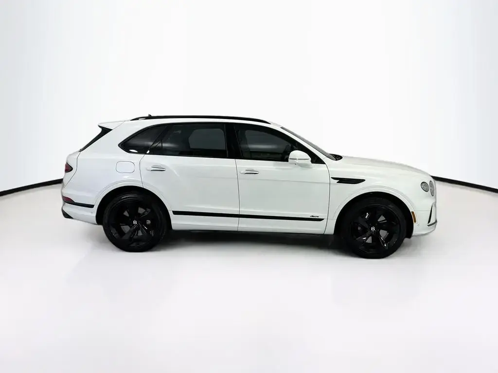 Image for 2024 Bentayga Azure V8 at position 5