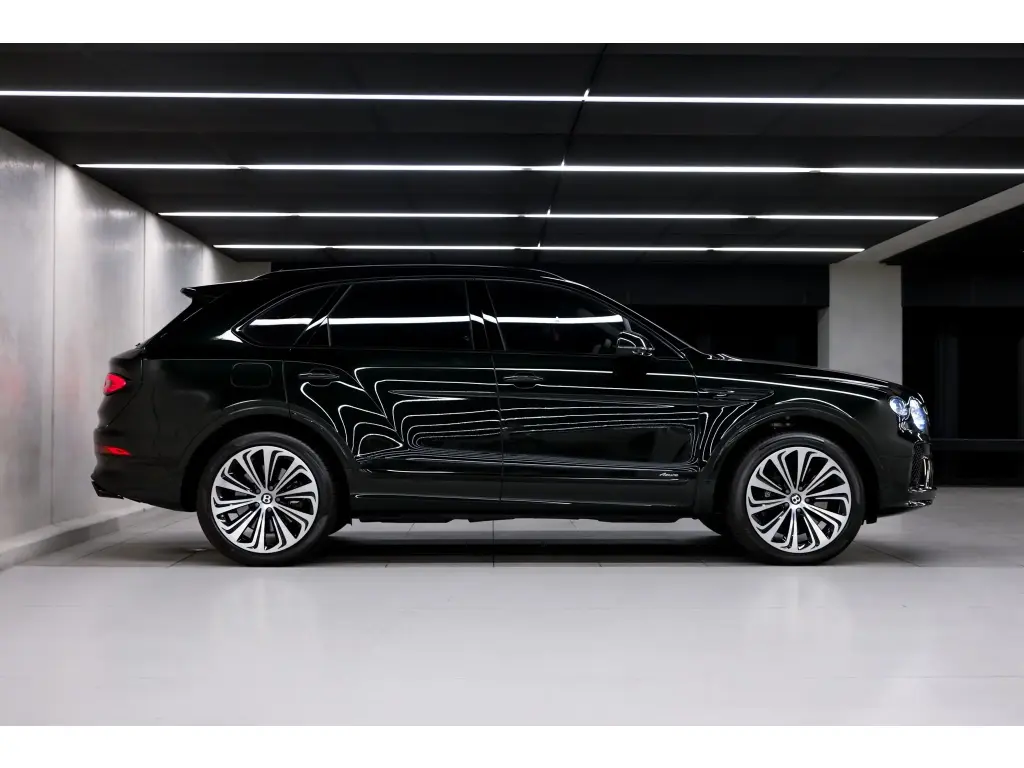 Image for 2024 Bentayga Azure V8 at position 5
