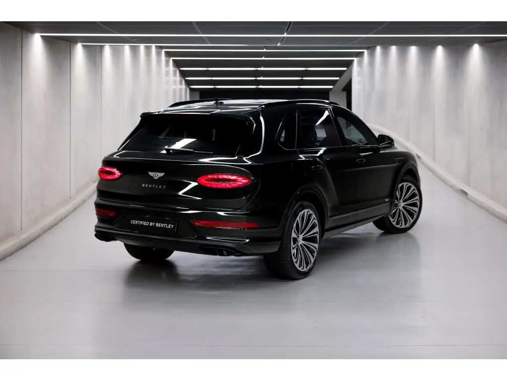 Image for 2024 Bentayga Azure V8 at position 3