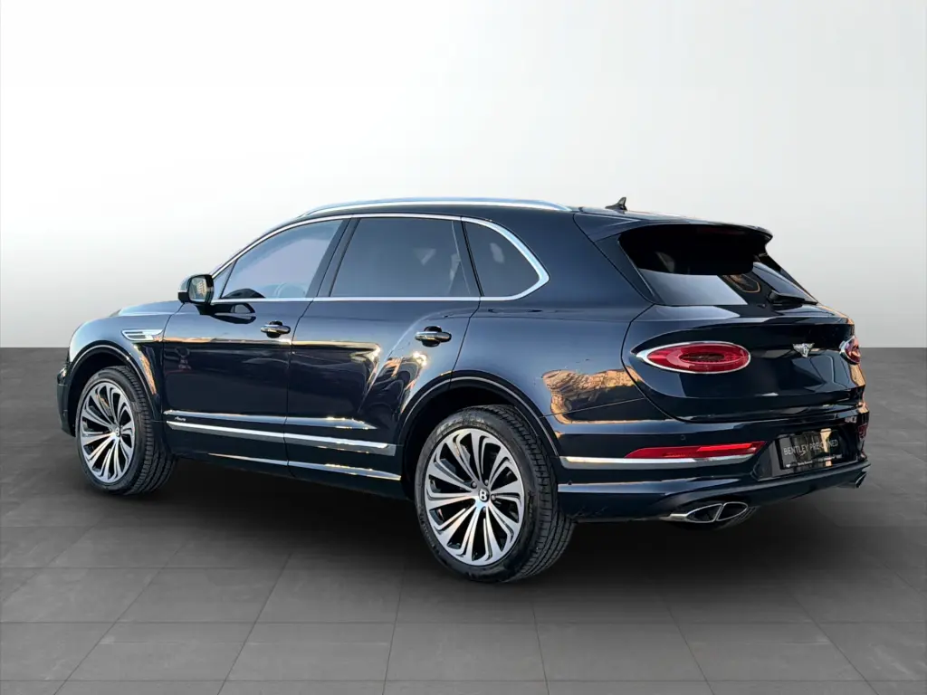 Image for 2025 Bentayga Azure V8 at position 3