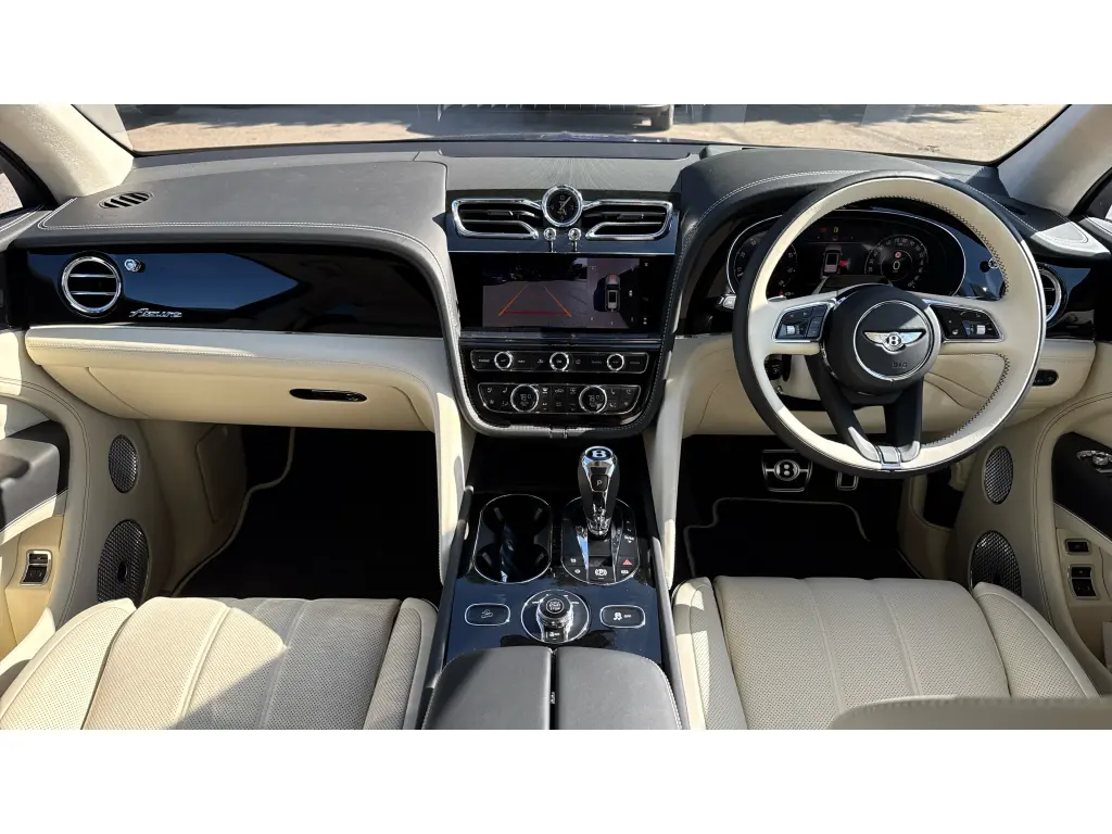 Image for 2026 Bentayga Azure V8 at position 4