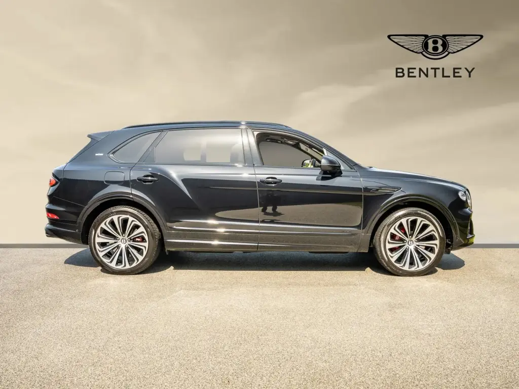 Image for 2023 Bentayga EWB Azure First Edition V8 at position 5