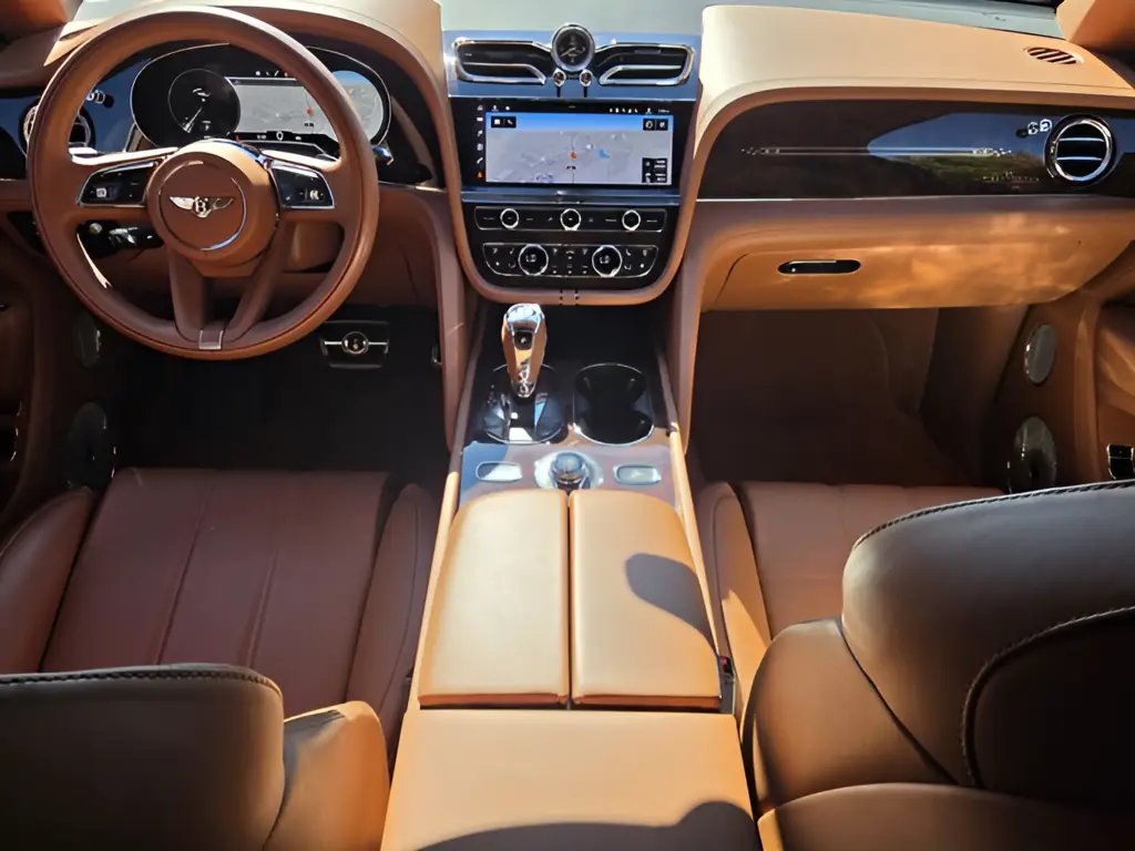 Image for 2023 Bentayga EWB Azure First Edition V8 at position 4