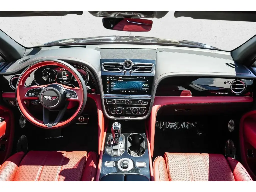 Image for 2023 Bentayga EWB Azure V8 at position 4